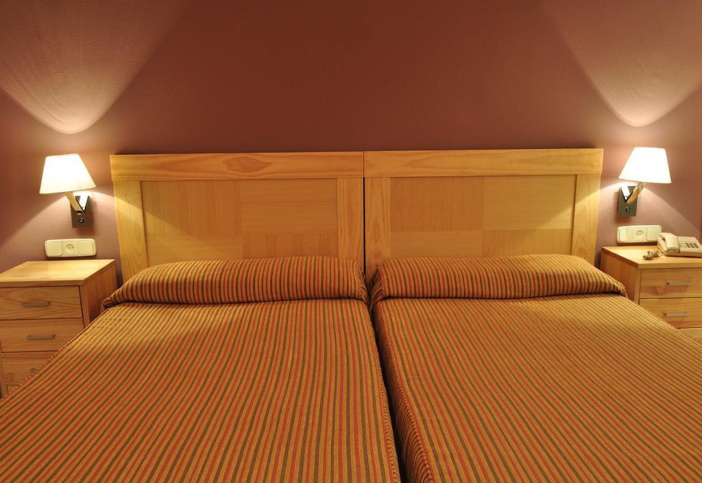 Hotel Los Rosales Almansa Oda fotoğraf